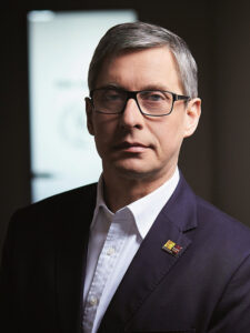 12100_IMG_5569-1bank