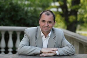 13473_10454_Rynasiewicz