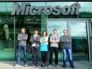 18066_13693_Face-Controler