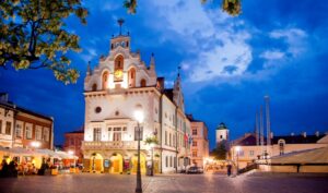 20120_18841_13332_12839_10342_ratusz