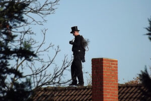 28097_chimney-sweep-647678_1280