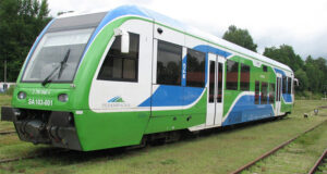 28933_Pociag-w-Bieszczady