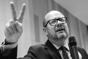 43731_adamowicz