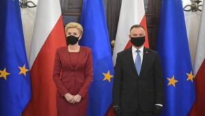 53771_39275939_39275932