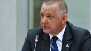 55480_40029410_39884001