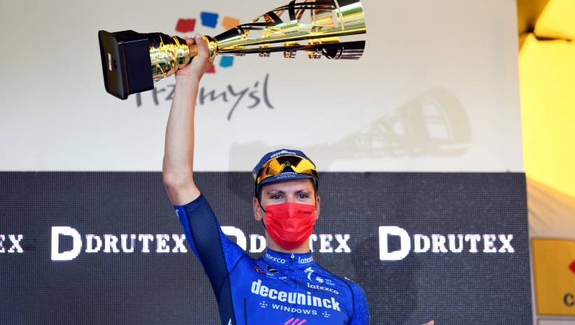 55507_40043514_40043407