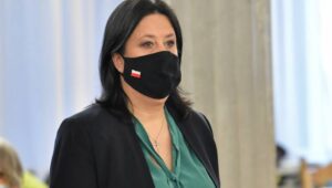 55509_40043589_40043578