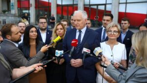 55515_40047353_40047347