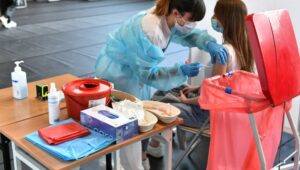 55529_40053904_39444105