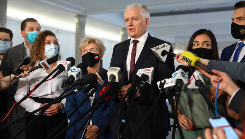 55546_40058637_40058513