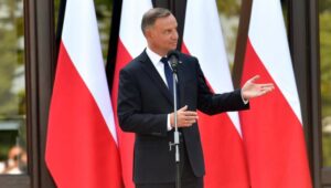 55670_40111065_40110960