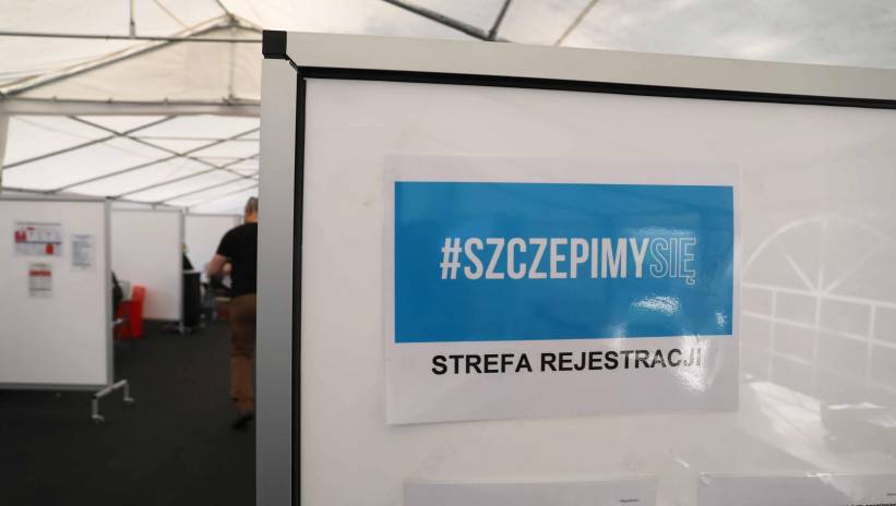 55671_40111111_40111011