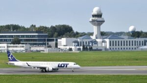 55675_40112518_40112516