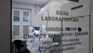 55702_40129235_40129225