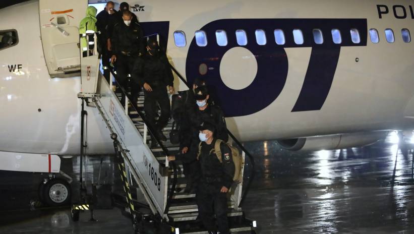 55751_40144626_40144488