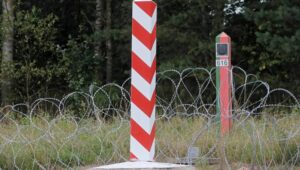 55920_40205143_40205097