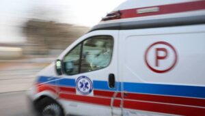 55984_40232271_38600458