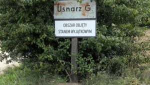 56015_40244174_40244158