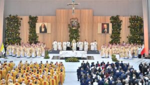 56160_40299382_40298354