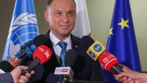 56513_40378365_40376254