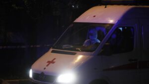 56574_40398518_40398511