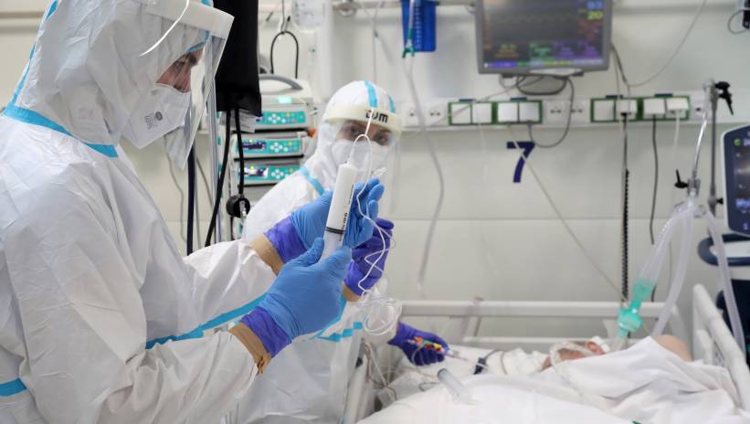 56582_40408265_40408120