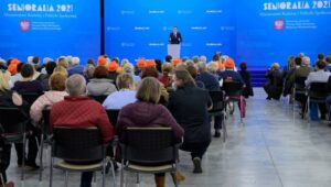 56678_40443411_40443401