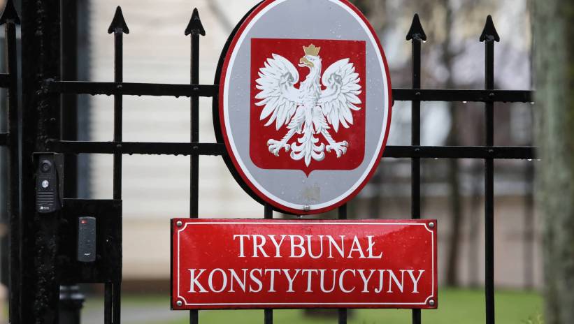 56944_40545213_39018688