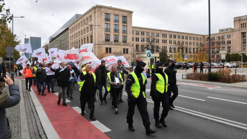 57222_40652604_40652554