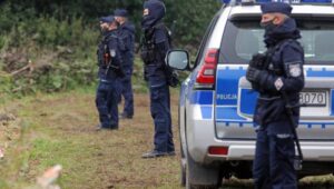 57439_40752089_40752086