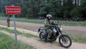 57485_40772144_40772020