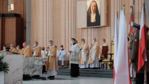 57571_40816573_40816560