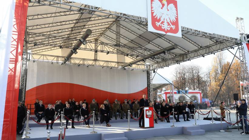 57577_40818520_40817590