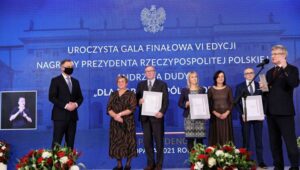 57960_40911973_40911620