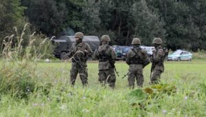 58063_40966152_40966141