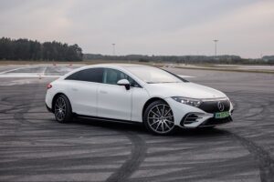 58084_053a8569-resizer-750