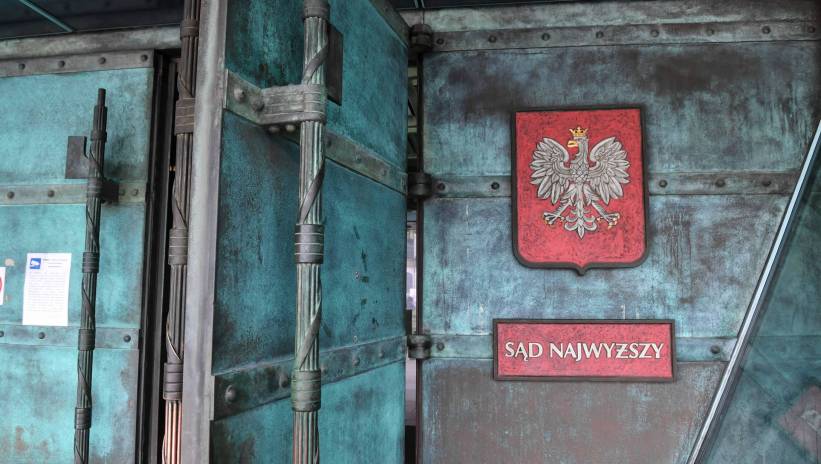 58323_41038443_38832614