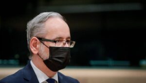 58350_41050299_41049392