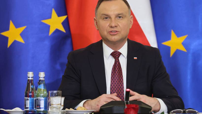 58407_41070922_41070897