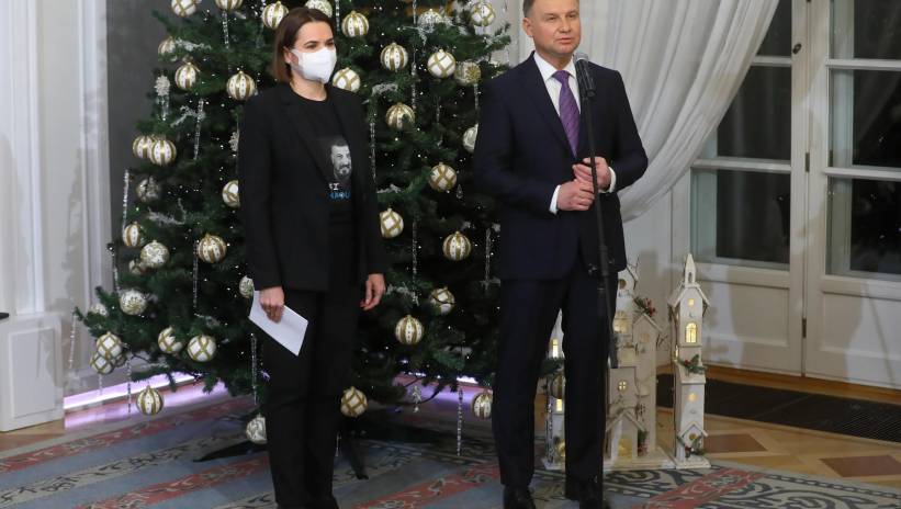 58408_41072130_41072088