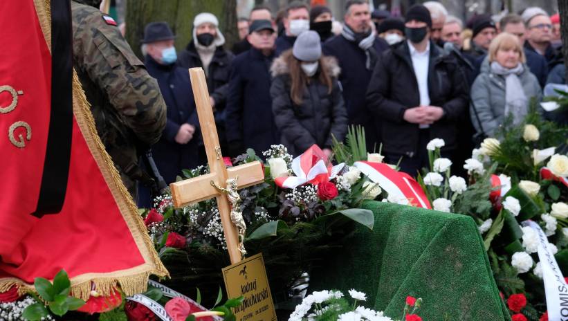 58684_41186790_41186747