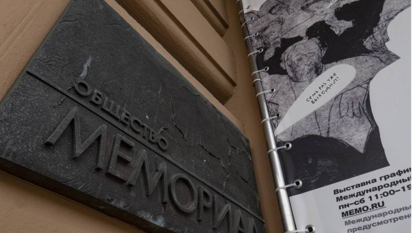 58755_41214678_41214289