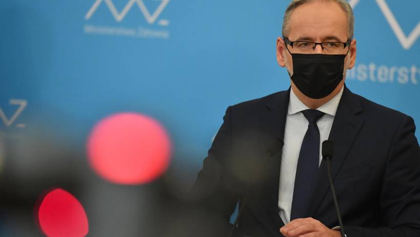 58764_41220582_41078472