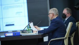 59241_41356684_41356379