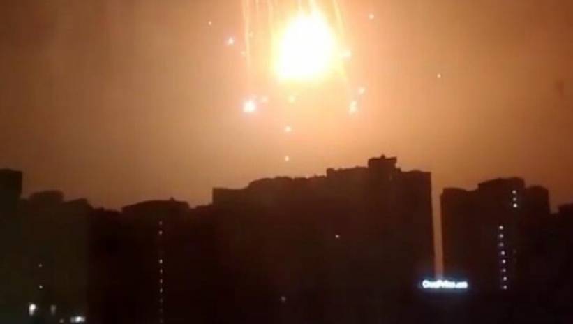 60310_41717812_41717779