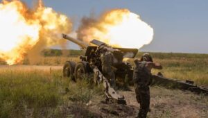 60313_41718644_41718642