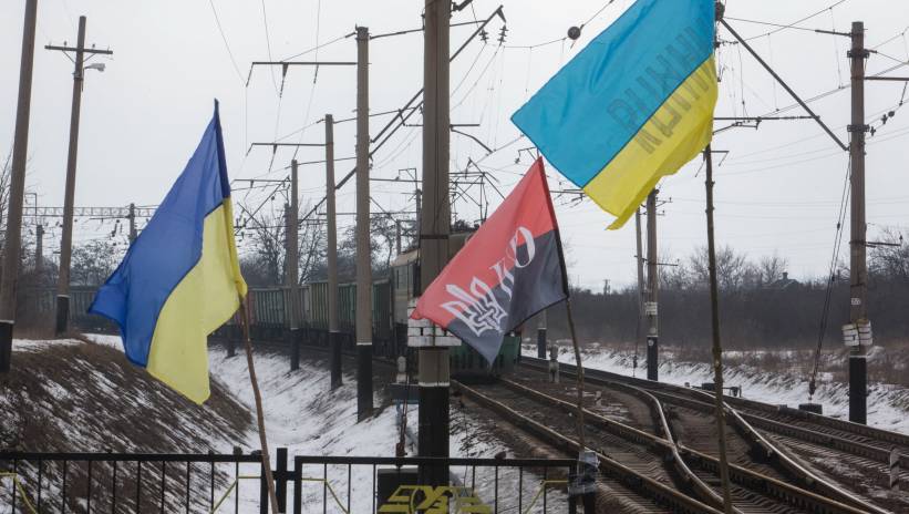 60401_41735180_41735094