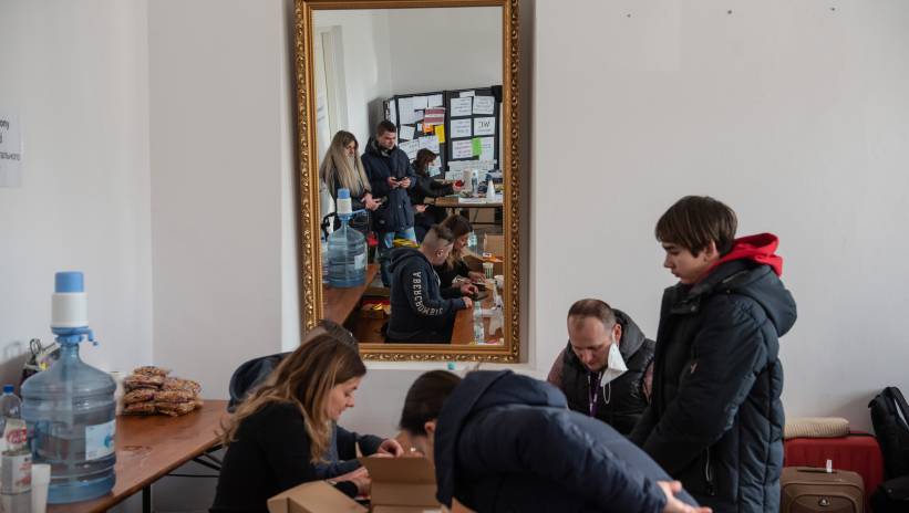 60495_41761311_41761302