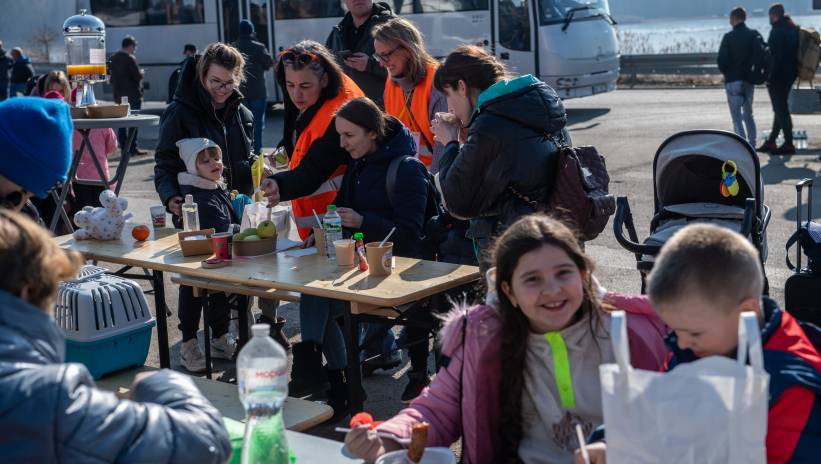 61399_41995996_41995865