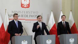 61749_42055343_42055293